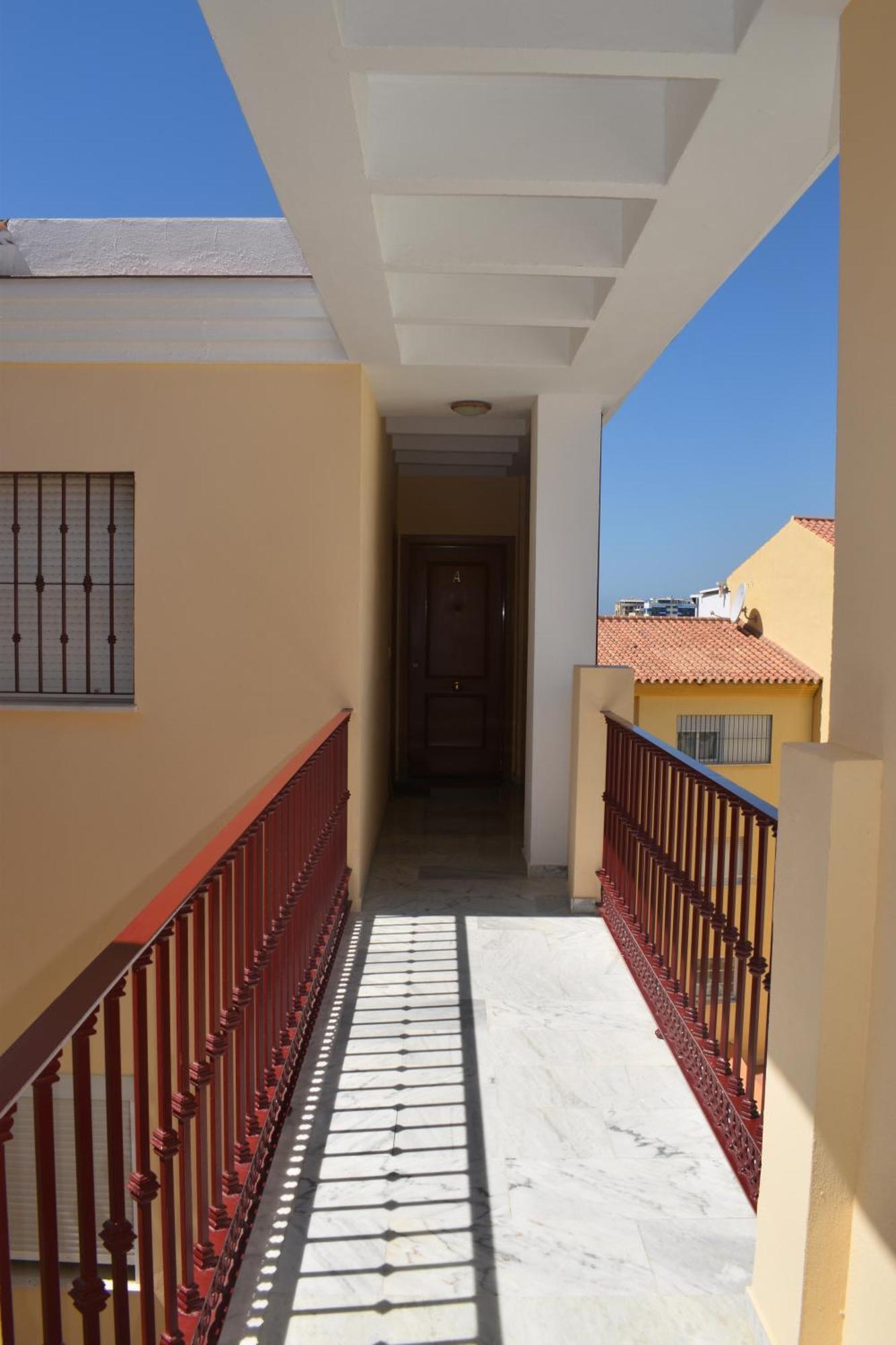 Atico Con Gran Terraza Y Vistas Al Mar *